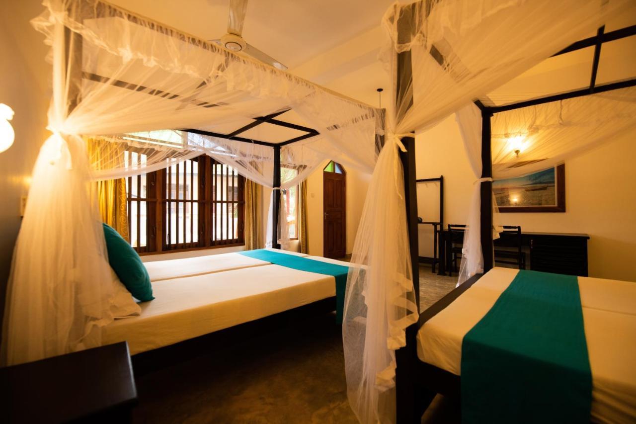 International Beach Hotel & Restaurant Hikkaduwa Luaran gambar