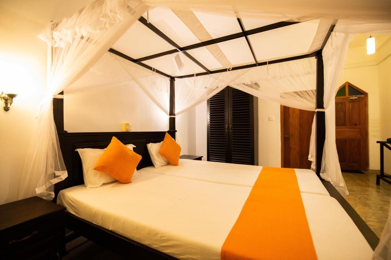 International Beach Hotel & Restaurant Hikkaduwa Luaran gambar