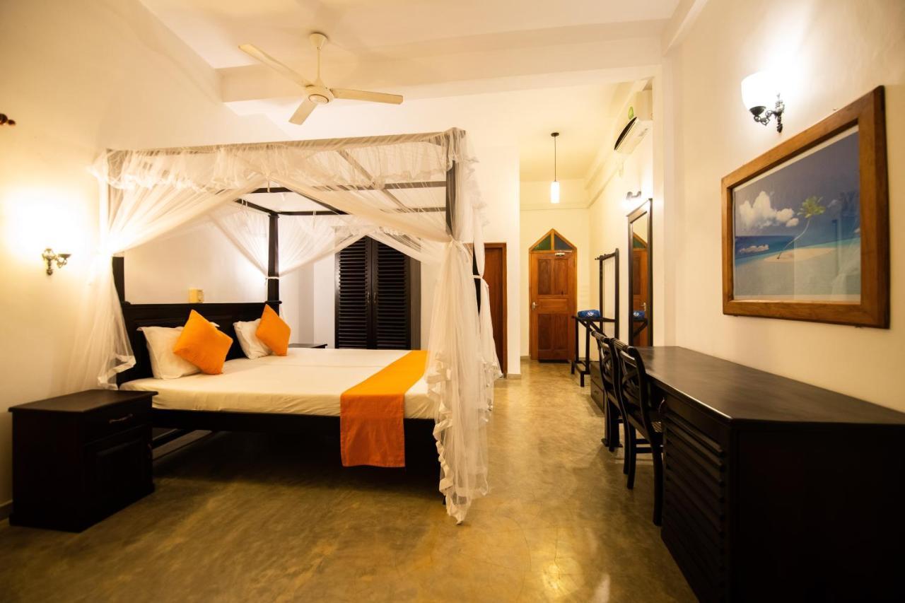 International Beach Hotel & Restaurant Hikkaduwa Luaran gambar