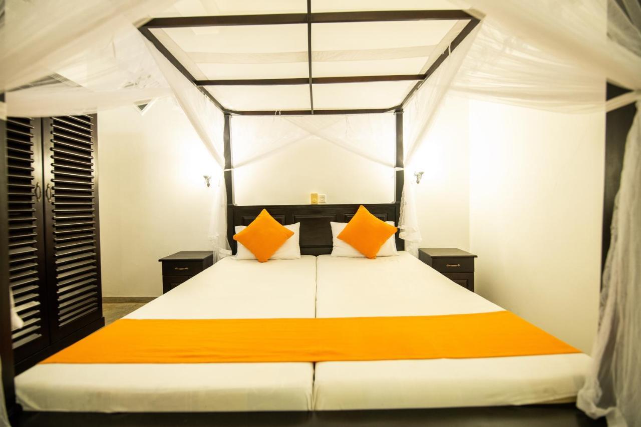 International Beach Hotel & Restaurant Hikkaduwa Luaran gambar