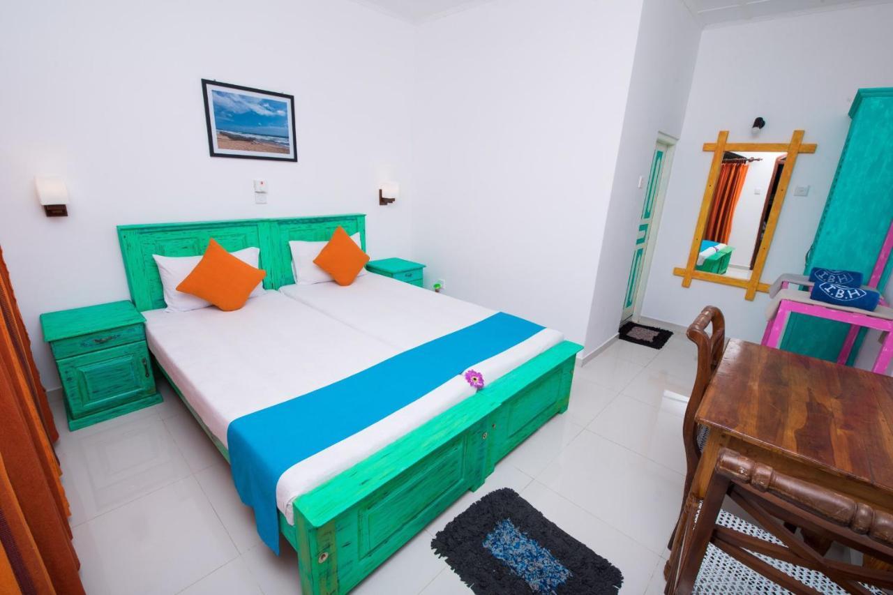 International Beach Hotel & Restaurant Hikkaduwa Luaran gambar