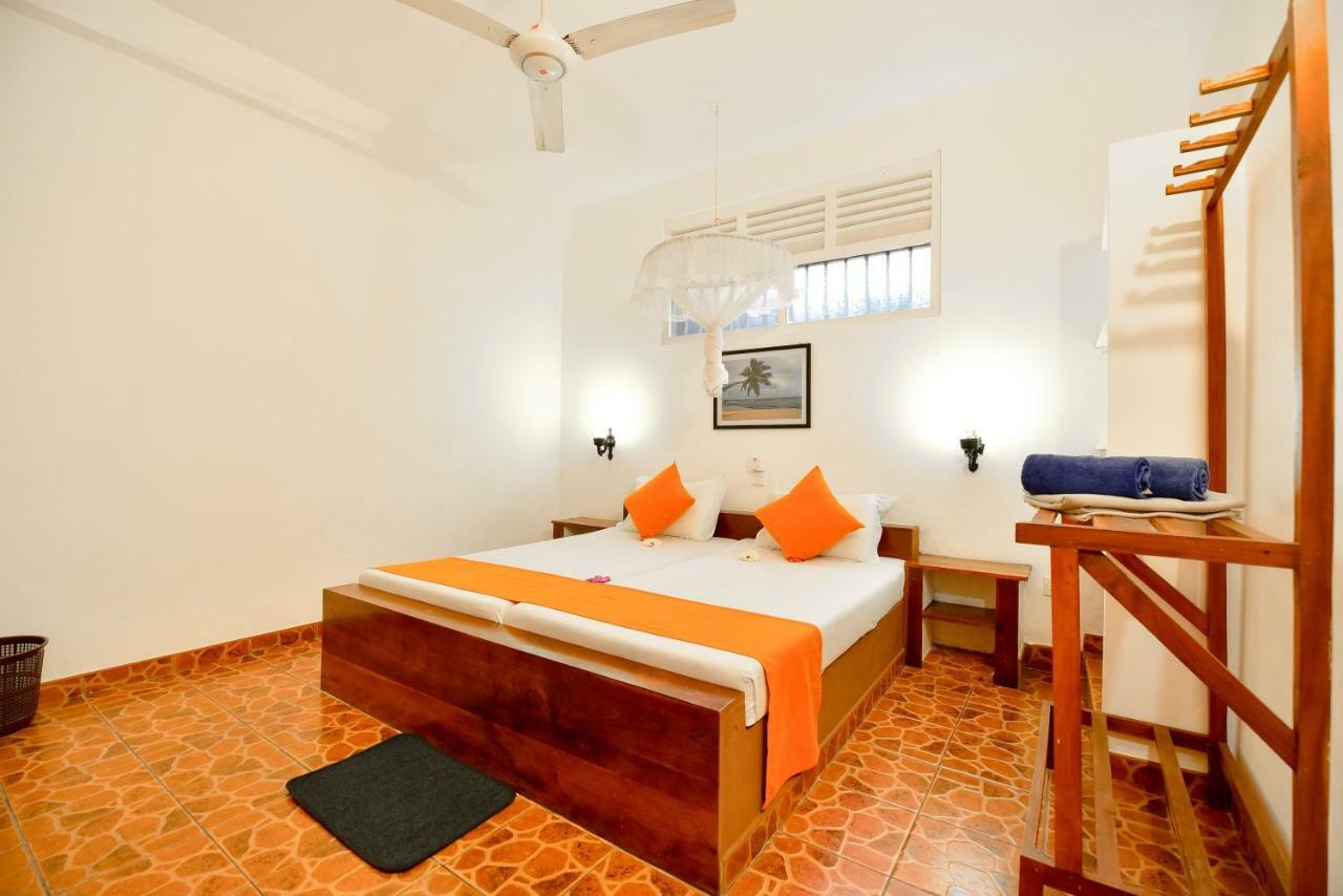 International Beach Hotel & Restaurant Hikkaduwa Luaran gambar