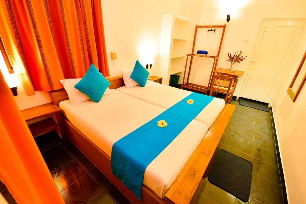 International Beach Hotel & Restaurant Hikkaduwa Luaran gambar